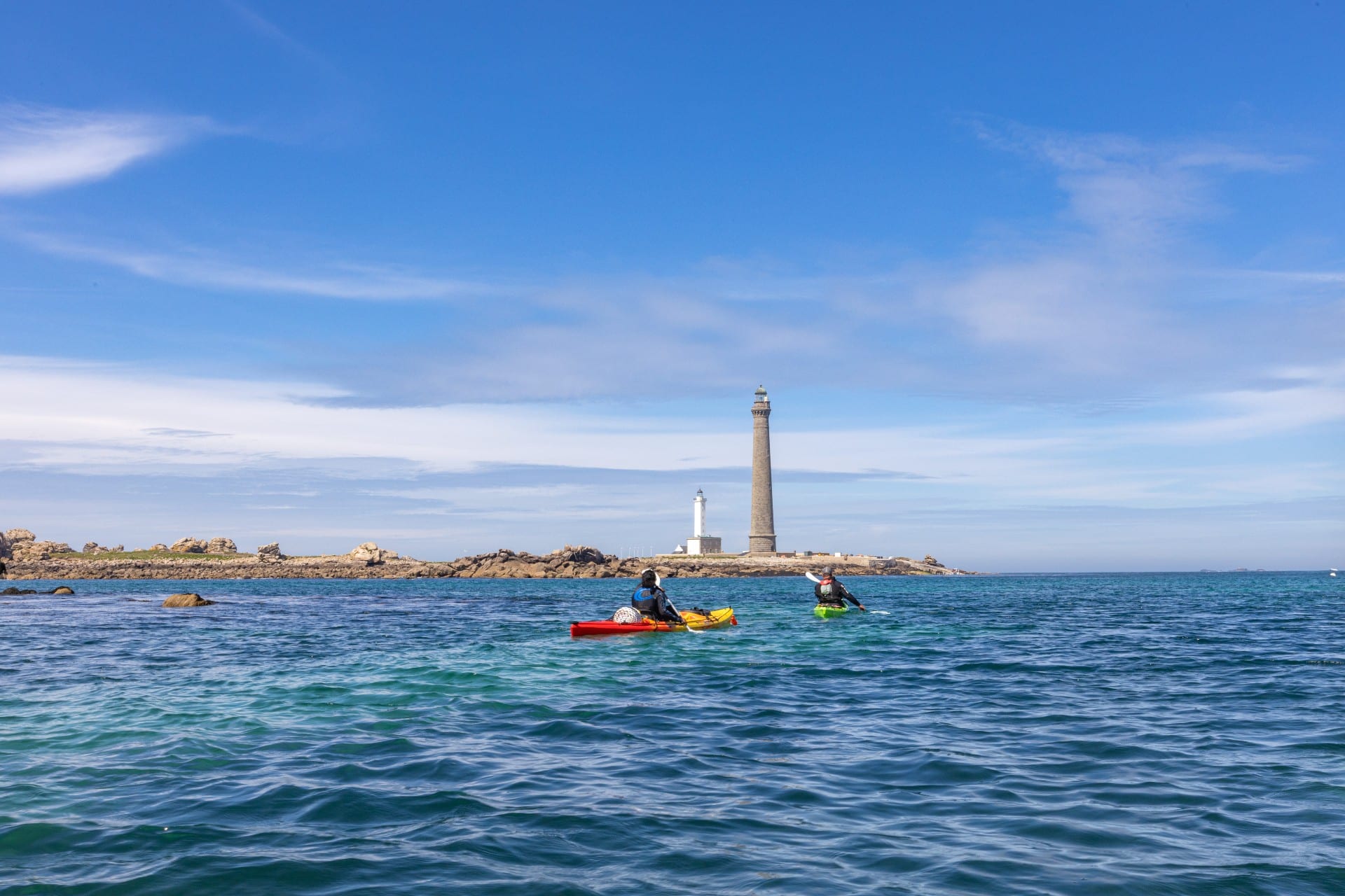 Departure for Île Vierge by kayak
