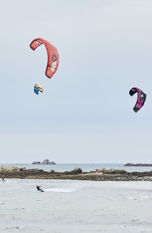 Kite surfing in Landéda